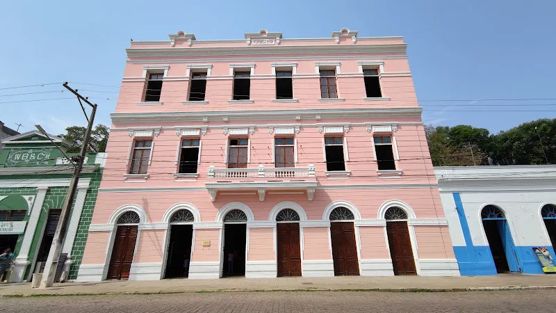 Museu de História do Pantanal (MUHPAN)
